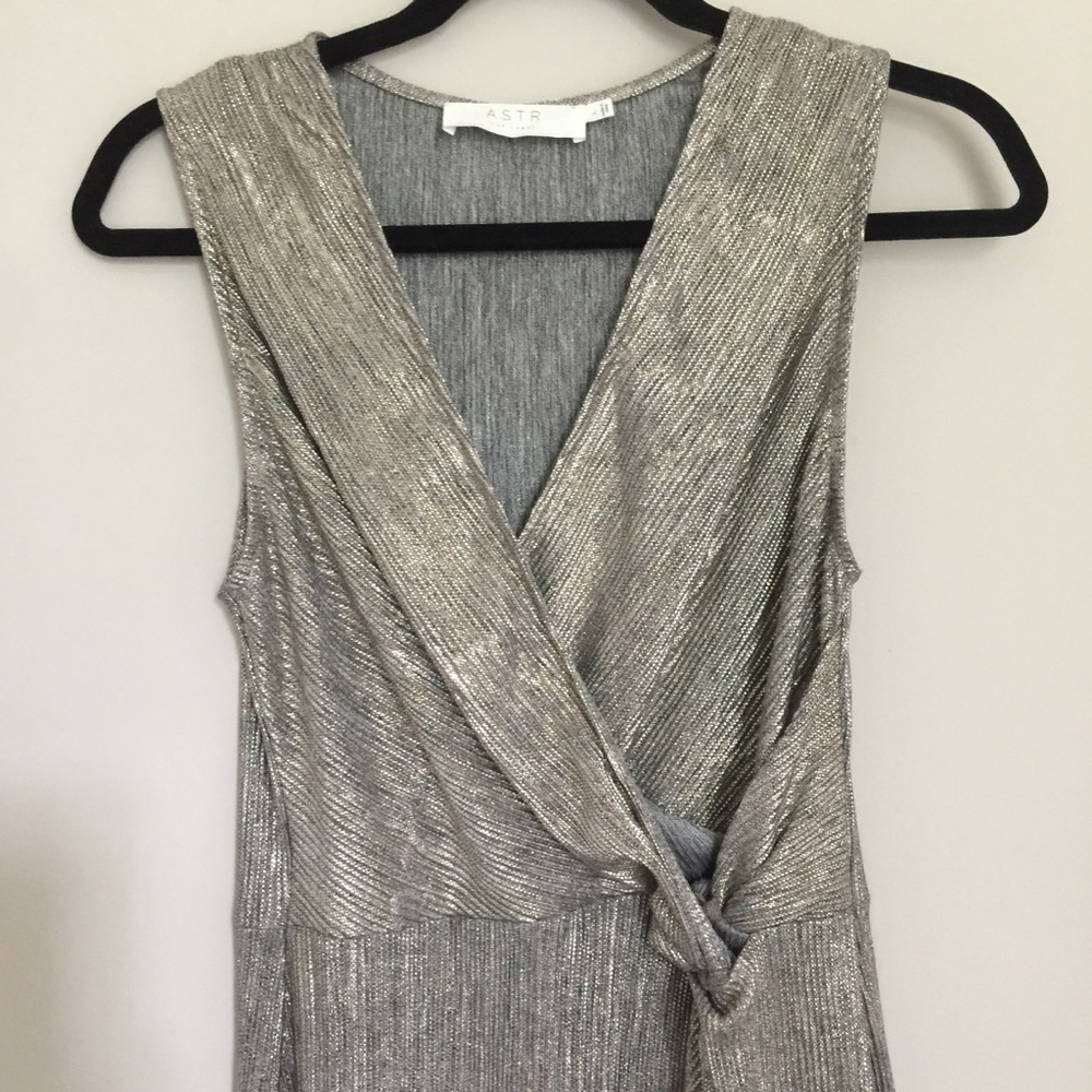 NWOT ASTR The Label Ginger Maxi Dress in Rose Gold - Picture 5 of 7